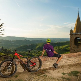 Dieci milioni per la Ciclovia delle Colline Unesco tra Alba e Canelli Dieci milioni per la Ciclovia delle Colline Unesco tra Alba e Canelli