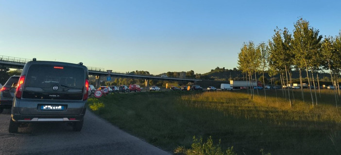 Code sulla tangenziale albese (foto di repertorio)