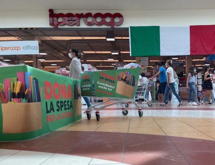 "Dona la Spesa", sabato la raccolta alimentare nei Nova Coop di Bra, Cuneo e Savigliano "Dona la Spesa", sabato la raccolta alimentare nei Nova Coop di Bra, Cuneo e Savigliano