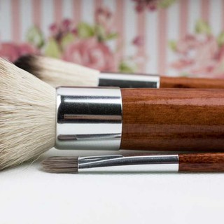 EspressOh make up: la collezione pensata per una routine essenziale e decisa
