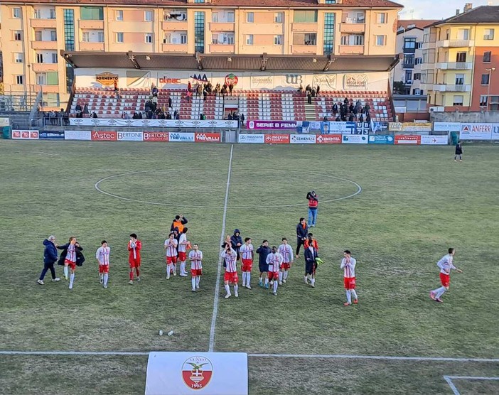 L'esultanza cuneese al termine del match d'andata