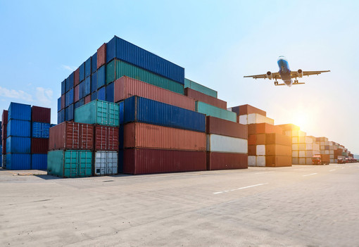 Commercio estero della Granda a due velocità: arretrano Europa e Usa, exploit in Giappone e Regno Unito Commercio estero della Granda a due velocità: arretrano Europa e Usa, exploit in Giappone e Regno Unito