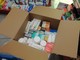 Lo scatolone con i farmaci acquistati dai Battuti Neri di Bra per l’emergenza in Ucraina