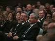 Giovanni Ferrero seduto in platea con la moglie Paola Rossi e la nuora Luisa Strumia. Al loro fianco il prefetto Mariano Savastano.