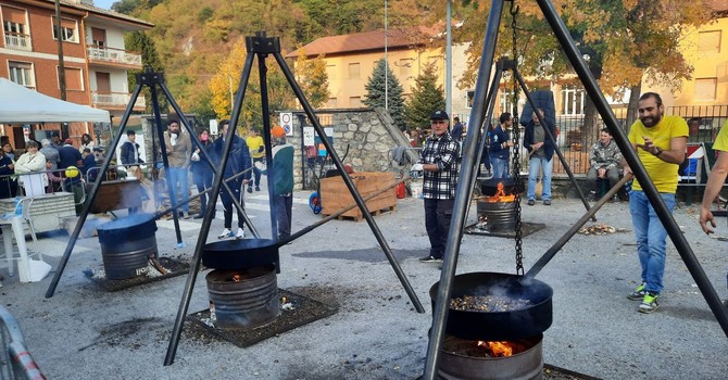 Tra gli appuntamenti della domenica la Fiera del Re Marrone di Chiusa di Pesio Tra gli appuntamenti della domenica la Fiera del Re Marrone di Chiusa di Pesio