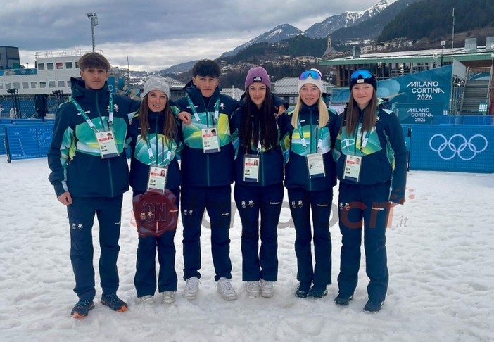 La delegazione AOC al completo: Giacomo, Lucia, Leonardo, Chiara, Sofia e Giulia