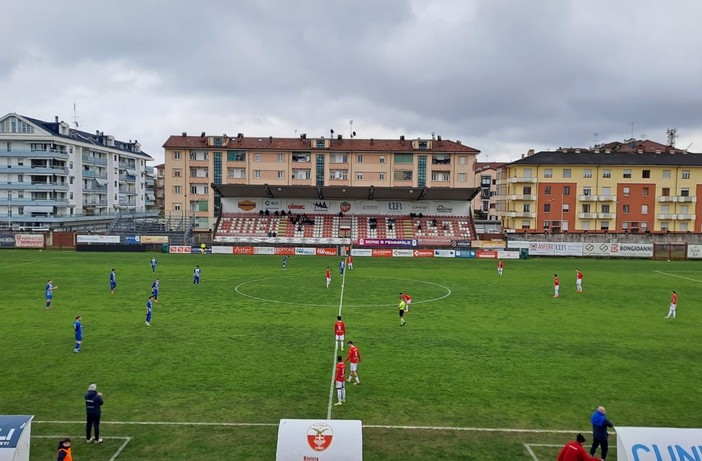 CALCIO ECCCELLENZA / Il Cuneo cala il tris, al “Paschiero” battuto il Chieri 3-0
