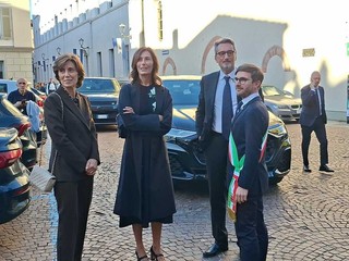 Giovanni Ferrero con la moglie Paola Rossi e la cognata Luisa Strumia Giovanni Ferrero con la moglie Paola Rossi e la cognata Luisa Strumia