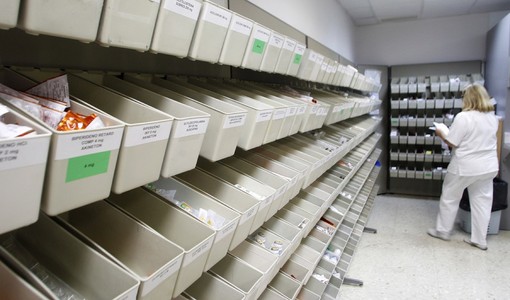 Pannoloni agli anziani, in tanti attendono le forniture. Valle (Pd): "Dopo gli annunci Riboldi, continuano i disservizi" Pannoloni agli anziani, in tanti attendono le forniture. Valle (Pd): "Dopo gli annunci Riboldi, continuano i disservizi"
