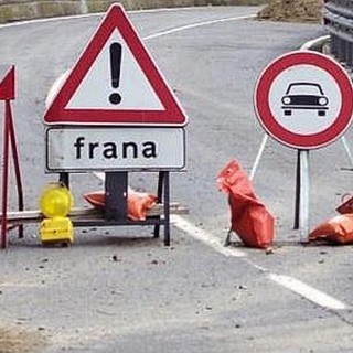 Piccolo smottamento sulla provinciale 154: strada liberata prima dell’arrivo dei soccorsi Piccolo smottamento sulla provinciale 154: strada liberata prima dell’arrivo dei soccorsi