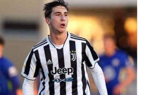 Fabio Miretti con la maglia della Juventus (Foto profilo Fb Fabio Miretti)