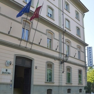 Due arresti per violenza di genere: interventi immediati della Polizia di Stato a Cuneo