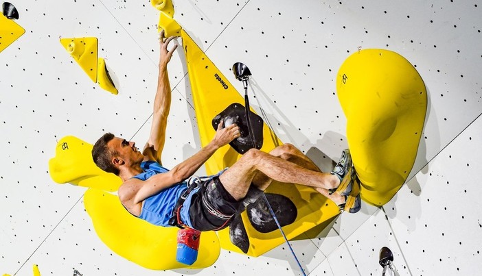 ARRAMPICATA SPORTIVA / Via alla Coppa Italia Lead, il buschese Giorgio Tomatis di scena a Pero ARRAMPICATA SPORTIVA / Via alla Coppa Italia Lead, il buschese Giorgio Tomatis di scena a Pero