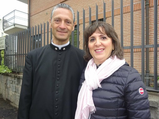 Schegge di luce: pensieri sui Vangeli festivi di don Cosimo Monopoli