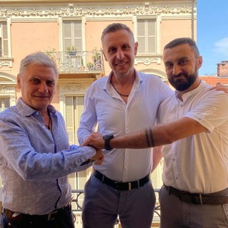 Paolo Giraudo aderisce a Futuro Nazionale. Giuseppe Lauria: "Con i sindaci cresce la nostra rappresentanza nei territori e nella Provincia" Paolo Giraudo aderisce a Futuro Nazionale. Giuseppe Lauria: "Con i sindaci cresce la nostra rappresentanza nei territori e nella Provincia"