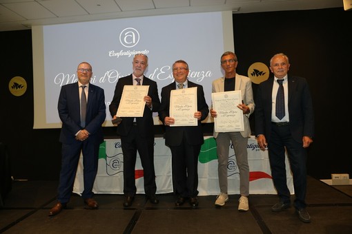 Anap Confartigianato Cuneo: tre maestri artigiani della Granda premiati alla cerimonia nazionale dei maestri d’opera e d’esperienza Anap Confartigianato Cuneo: tre maestri artigiani della Granda premiati alla cerimonia nazionale dei maestri d’opera e d’esperienza