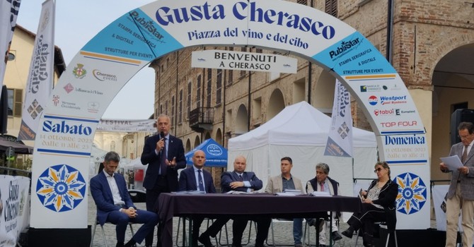 Tra le manifestazioni del weekend la Gusta Cherasco 2026 Tra le manifestazioni del weekend la Gusta Cherasco 2026