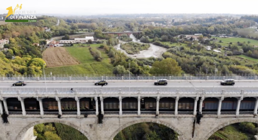 Truffe sentimentali e falsi investimenti in criptovalute: la Guardia di Finanza smantella organizzazione criminale di frodi informatiche