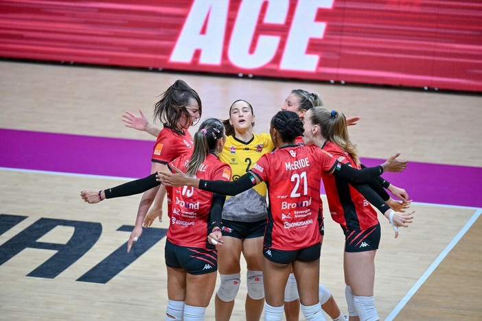VOLLEY A1F / Trasferta pesante per Granda Volley: Gatte di scena a Macerata VOLLEY A1F / Trasferta pesante per Granda Volley: Gatte di scena a Macerata