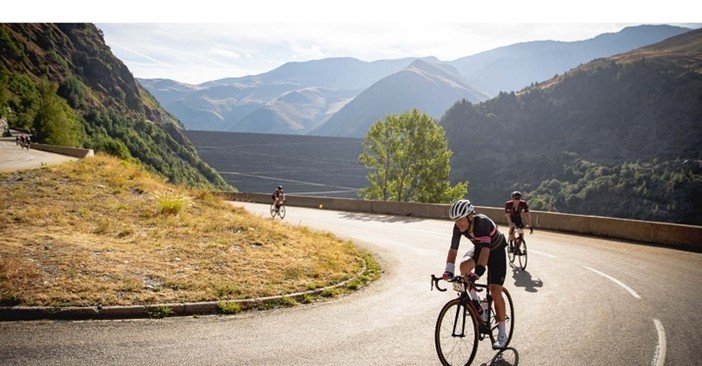 CICLISMO AMATORIALE / La Haute Route Alps torna sulle grandi salite della provincia cuneese CICLISMO AMATORIALE / La Haute Route Alps torna sulle grandi salite della provincia cuneese