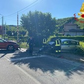Scontro frontale a Castagnole delle Lanze: due i feriti sulla SP23 Scontro frontale a Castagnole delle Lanze: due i feriti sulla SP23