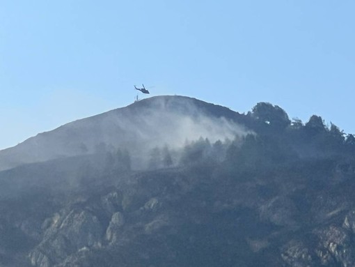 Una settimana di fuoco sul monte Piastra a Valdieri, l'emergenza non rientra Una settimana di fuoco sul monte Piastra a Valdieri, l'emergenza non rientra
