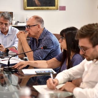 Gianni Arbocco, presidente di Sisi – Società intercomunale servizi idrici (al centro). A destra il sindaco di Alba Alberto Gatto