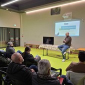 Un momento dell'incontro di ieri sera Un momento dell'incontro di ieri sera
