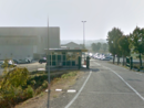 L'ingresso dello stabilimento ex Miroglio di regione Piana a Govone L'ingresso dello stabilimento ex Miroglio di regione Piana a Govone