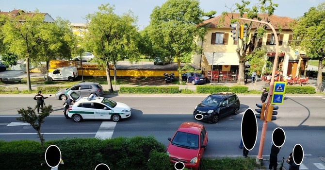 Scontro tra tre vetture e traffico rallentato in viale Madonna dei Fiori a Bra