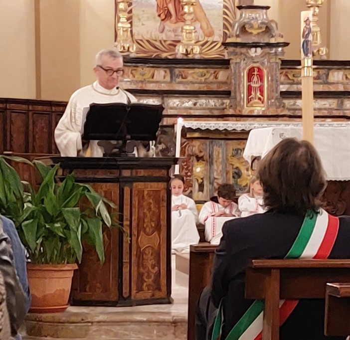 L’abbraccio della Diocesi albese a don Gianni Manzone e don Angelo Carosso