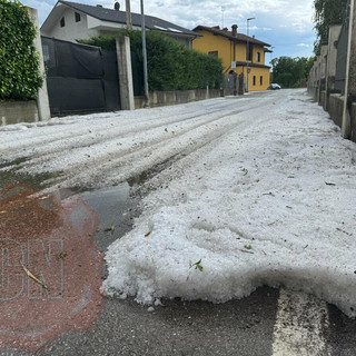 Immagine di una recente grandinata a Farigliano