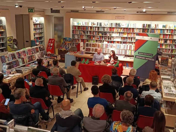 Cuneo: Alessia Bertolotto presenta “(Dis)fare Impresa”, la storia di un’azienda di famiglia tra sfide e rinascite [VIDEO]