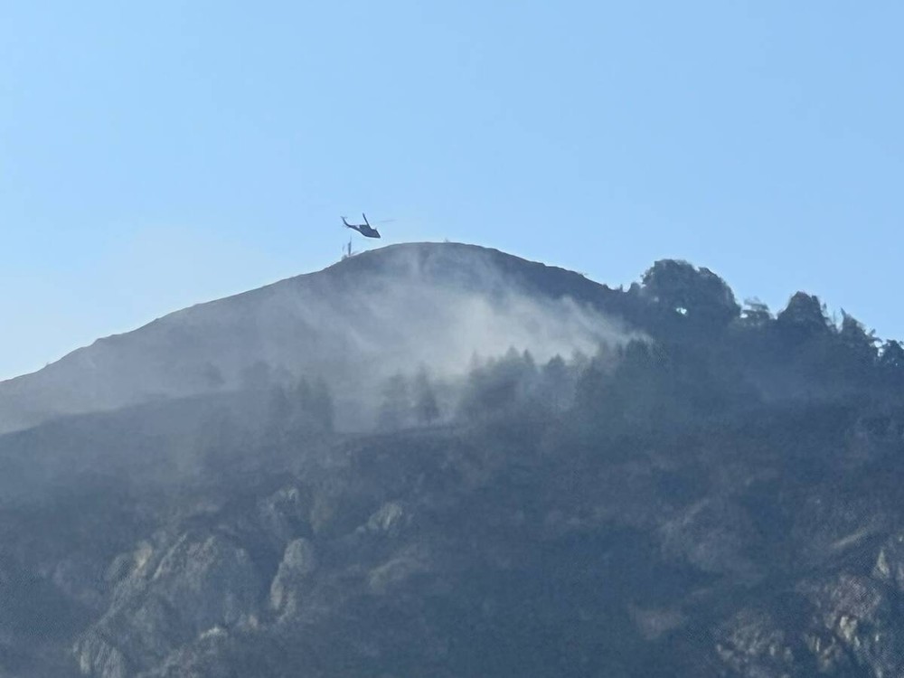 Una settimana di fuoco sul monte Piastra a Valdieri, l'emergenza non rientra Una settimana di fuoco sul monte Piastra a Valdieri, l'emergenza non rientra