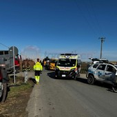 Scontro tra una vettura e un autocarro, chiusa la provinciale 43 a Morozzo