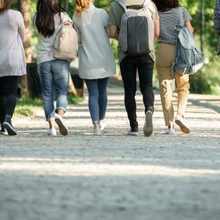 Anticipare l'apertura delle scuole? "I docenti non sono animatori di un centro estivo prolungato"