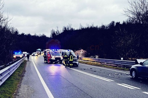 Incidente sulla statale 28 a Breolungi: tre veicoli coinvolti