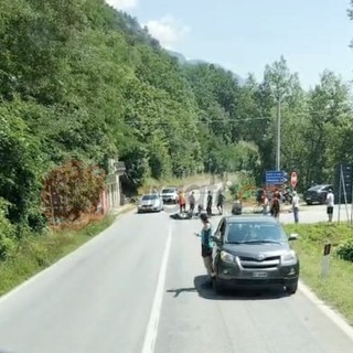 Auto contro moto al bivio per Sant'Anna sulla Statale 21: deceduto il centauro