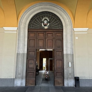 L'ingreesso del tribunale di Cuneo L'ingreesso del tribunale di Cuneo