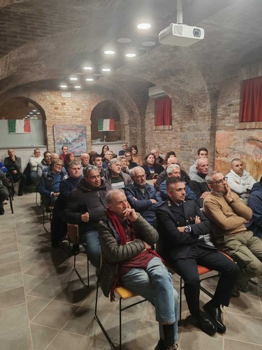 Collaborazione fra cittadini e Forze dell’ordine: incontro a Guarene Collaborazione fra cittadini e Forze dell’ordine: incontro a Guarene