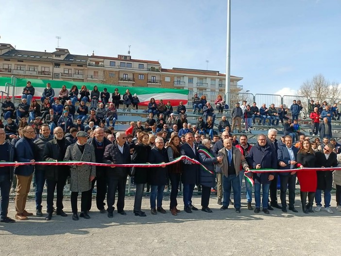 Cuneo e piazza Martiri hanno il loro nuovo sferisterio Cuneo e piazza Martiri hanno il loro nuovo sferisterio