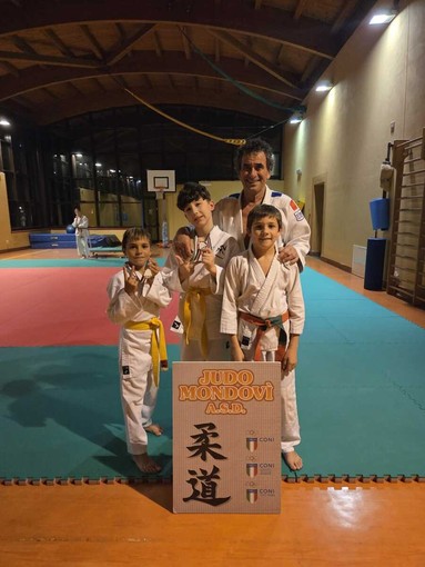 Judo Mondovì alla Coppa Città di Asti: due medaglie e un terzo posto sfiorato Judo Mondovì alla Coppa Città di Asti: due medaglie e un terzo posto sfiorato