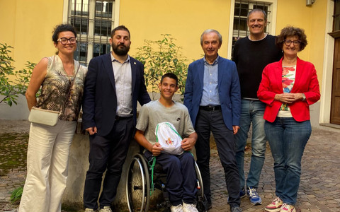 Bra: ricevuto in Comune il giovane tennista Lorenzo Politanò