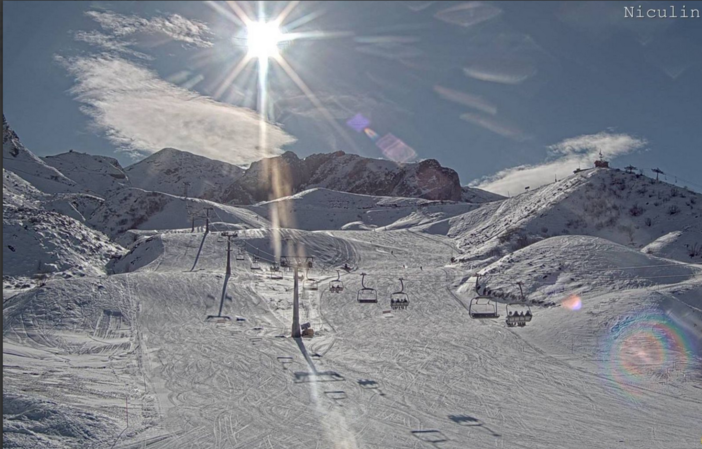 Temperature alte e vento caldo in montagna: sulle piste resiste solo la neve artificiale