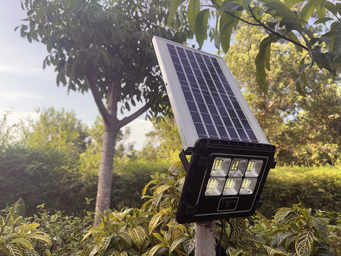 In cerca di illuminazione LED di qualità? LedLedITALIA.it è la risposta