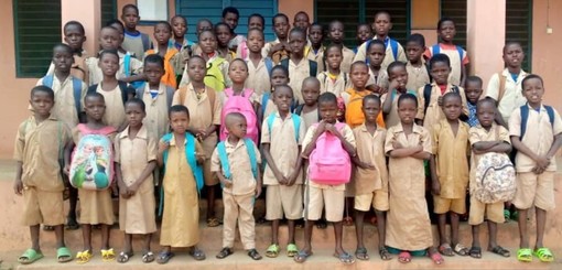 A Bra il mercatino solidale per i progetti di don Max in Benin