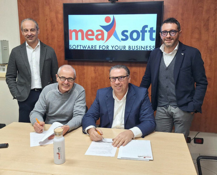Al centro i titolari di Measoft srl, Davide Fornaca e Giorgio Cerruti, con i referenti Zucchetti Al centro i titolari di Measoft srl, Davide Fornaca e Giorgio Cerruti, con i referenti Zucchetti