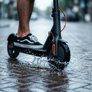 Targhino per i monopattini elettrici: dal 16 maggio scatta l'obbligo