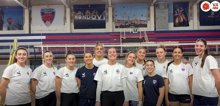 IL NATALE DEGLI SPORTIVI / "Buone feste": gli auguri del Mondovì Volley [VIDEO]