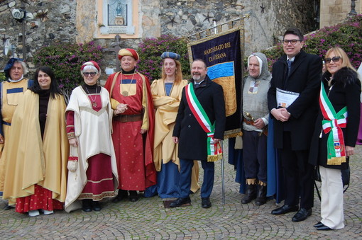 Il gruppo storico dei "Marchesi di Clavesana" a Cervo